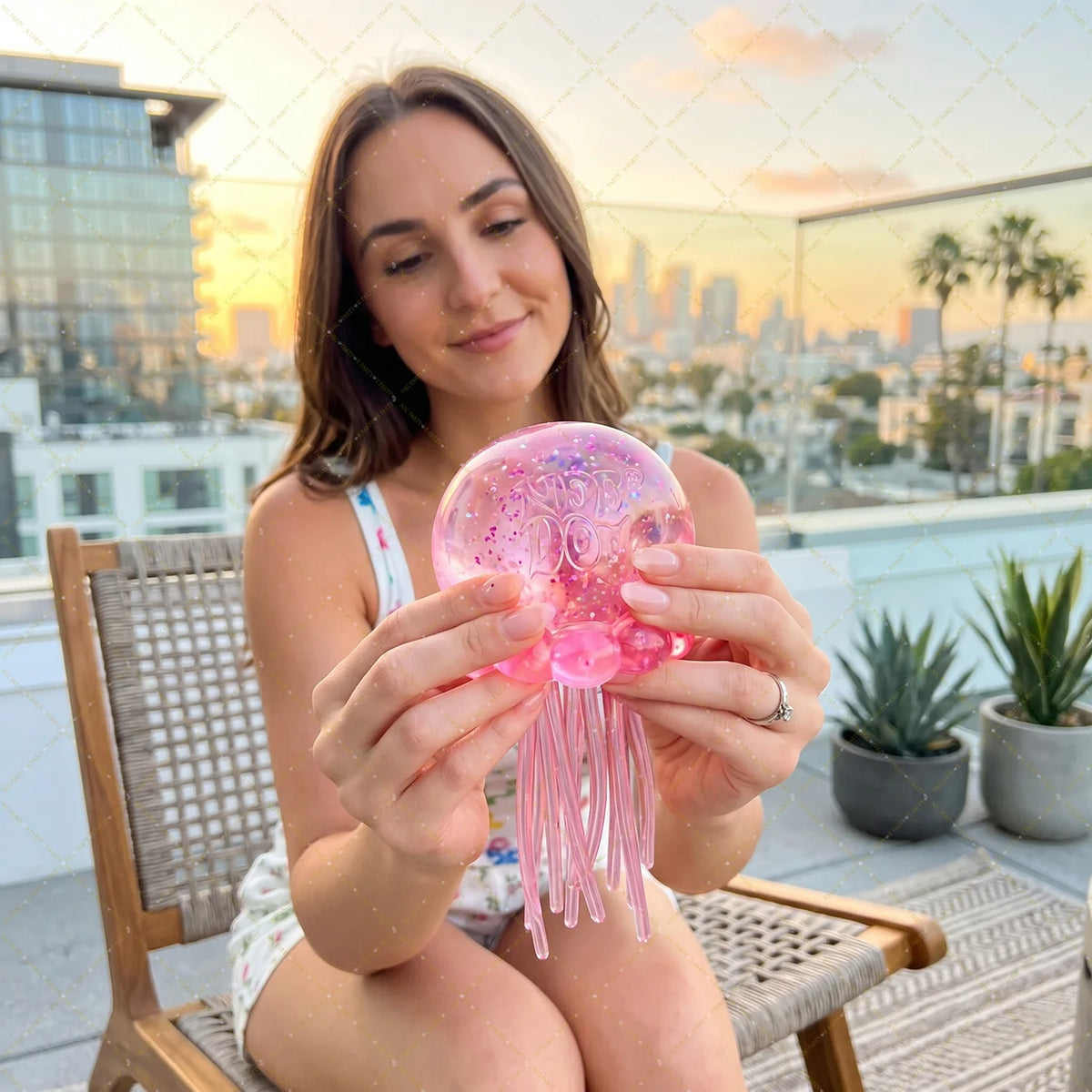 Rainbow Jellyfish Squish – Blind Box